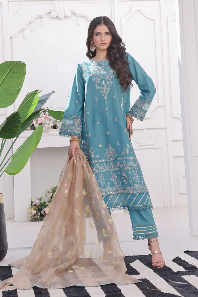 Embroidered Cambric 3 Pc suit-organza dupatta