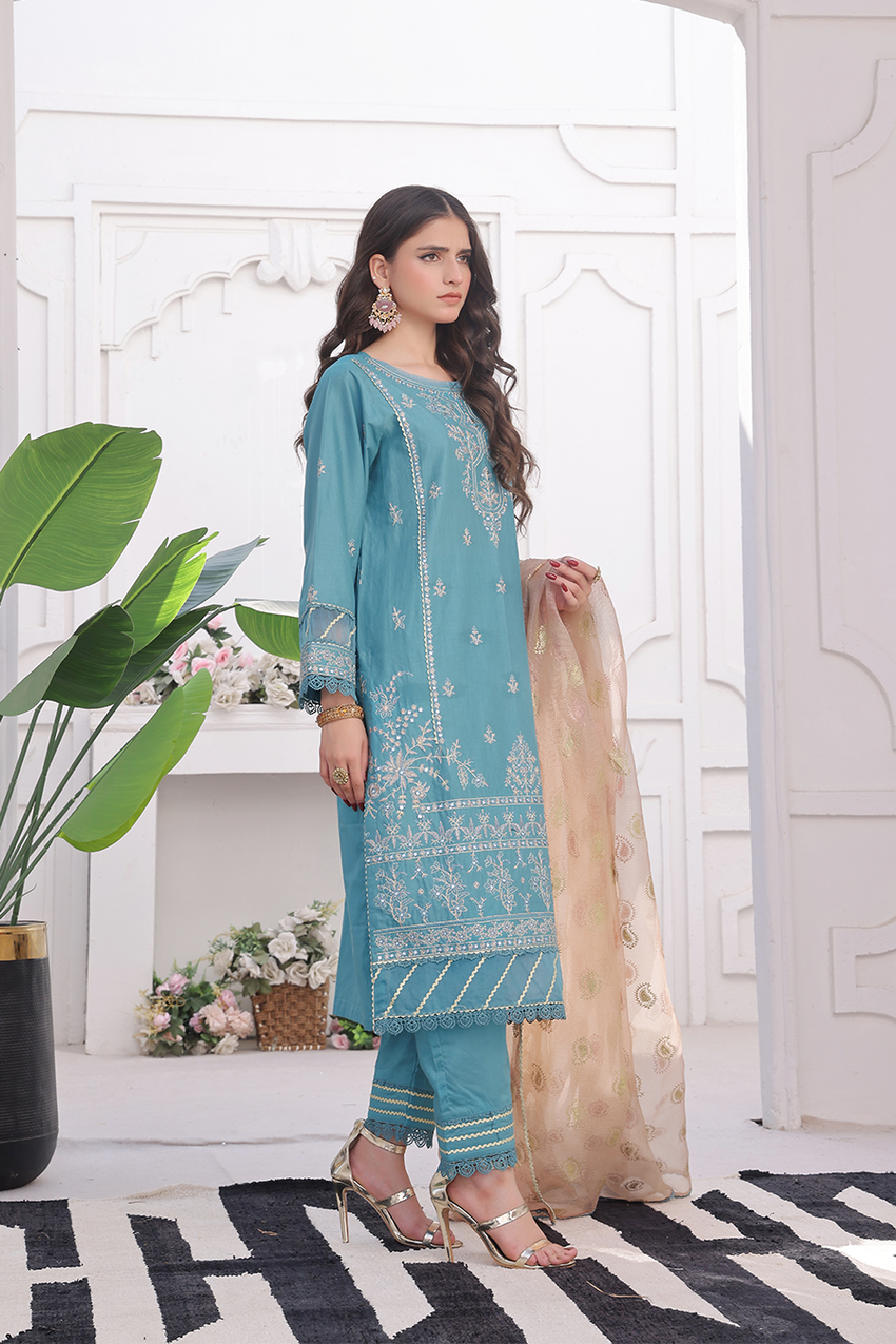 Embroidered Cambric 3 Pc suit-organza dupatta