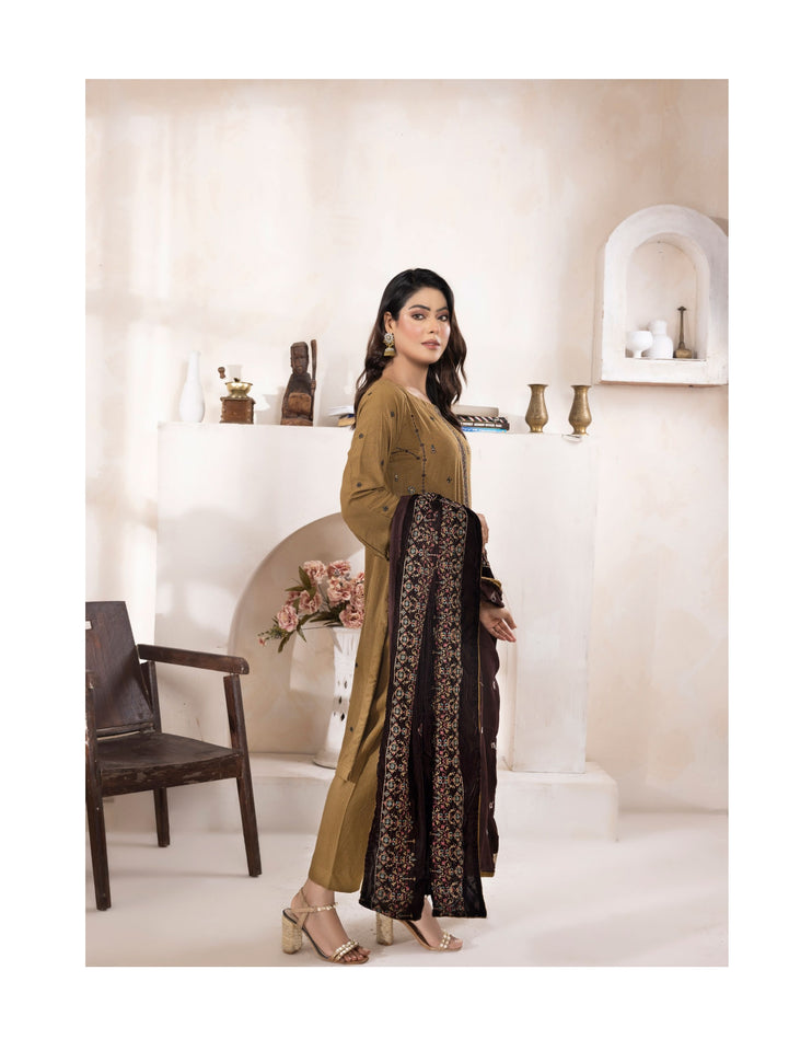 Bareeze Dyed Slub Embroidered Ensemble with Velvet Shawl