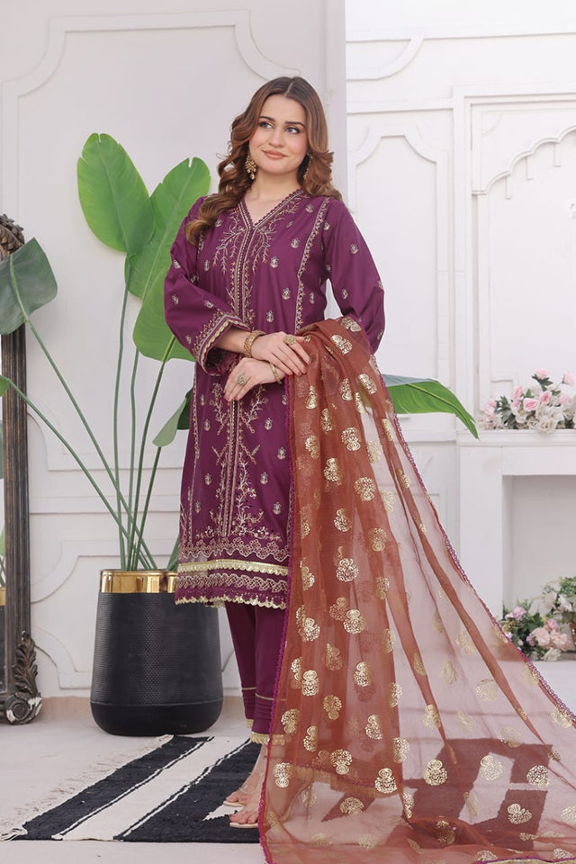 Embroidered Cambric 3 Pc suit-organza dupatta