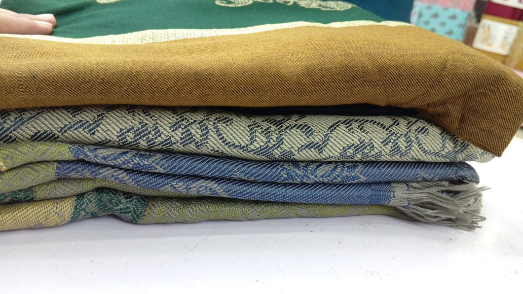 Ladies Multicolor Wool Shawl (Shawl-200)