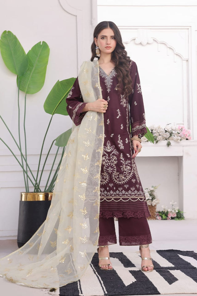 Embroidered Cambric 3 Pc suit-organza dupatta